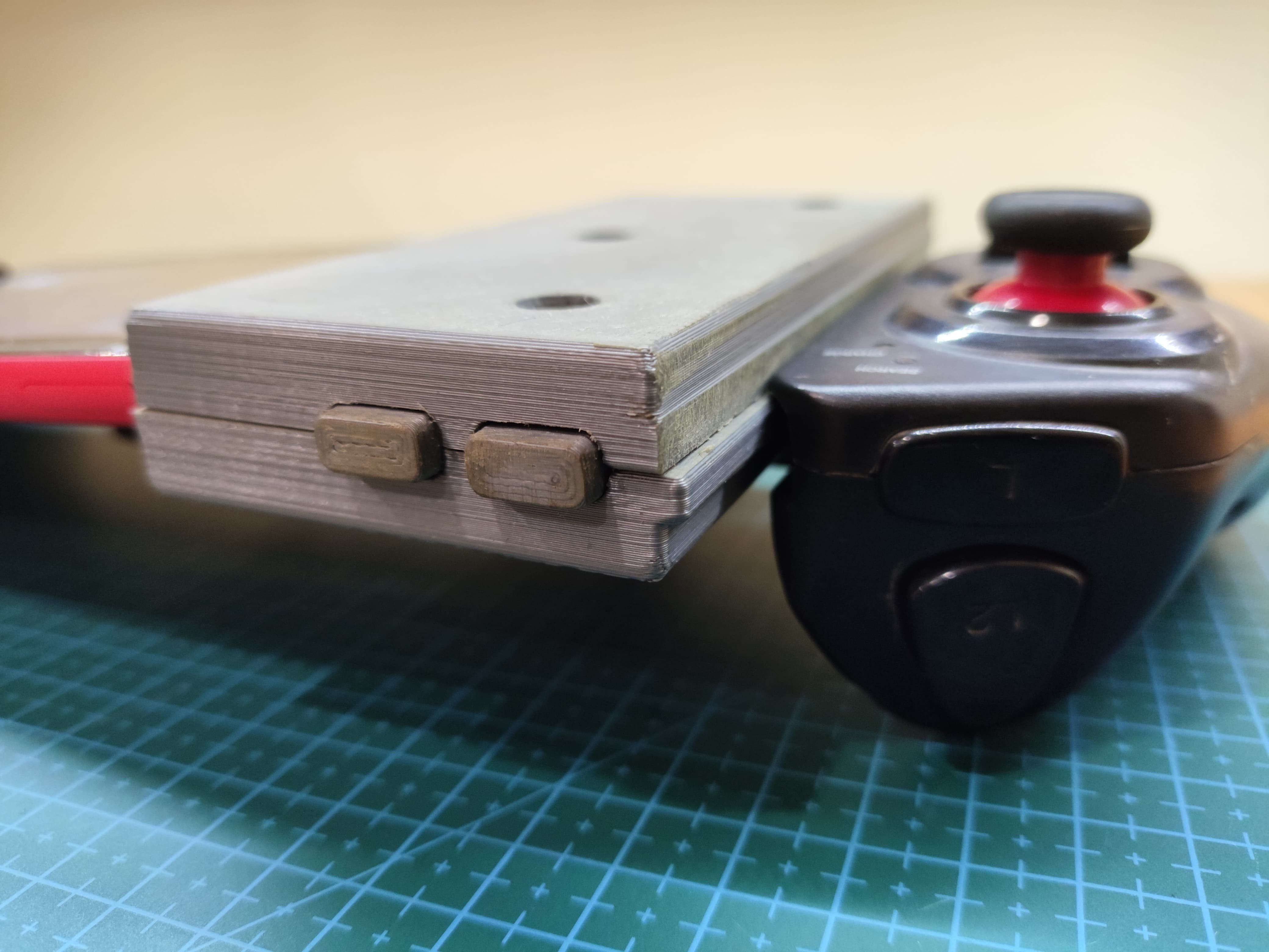 Tablet-Joystick Dock 4