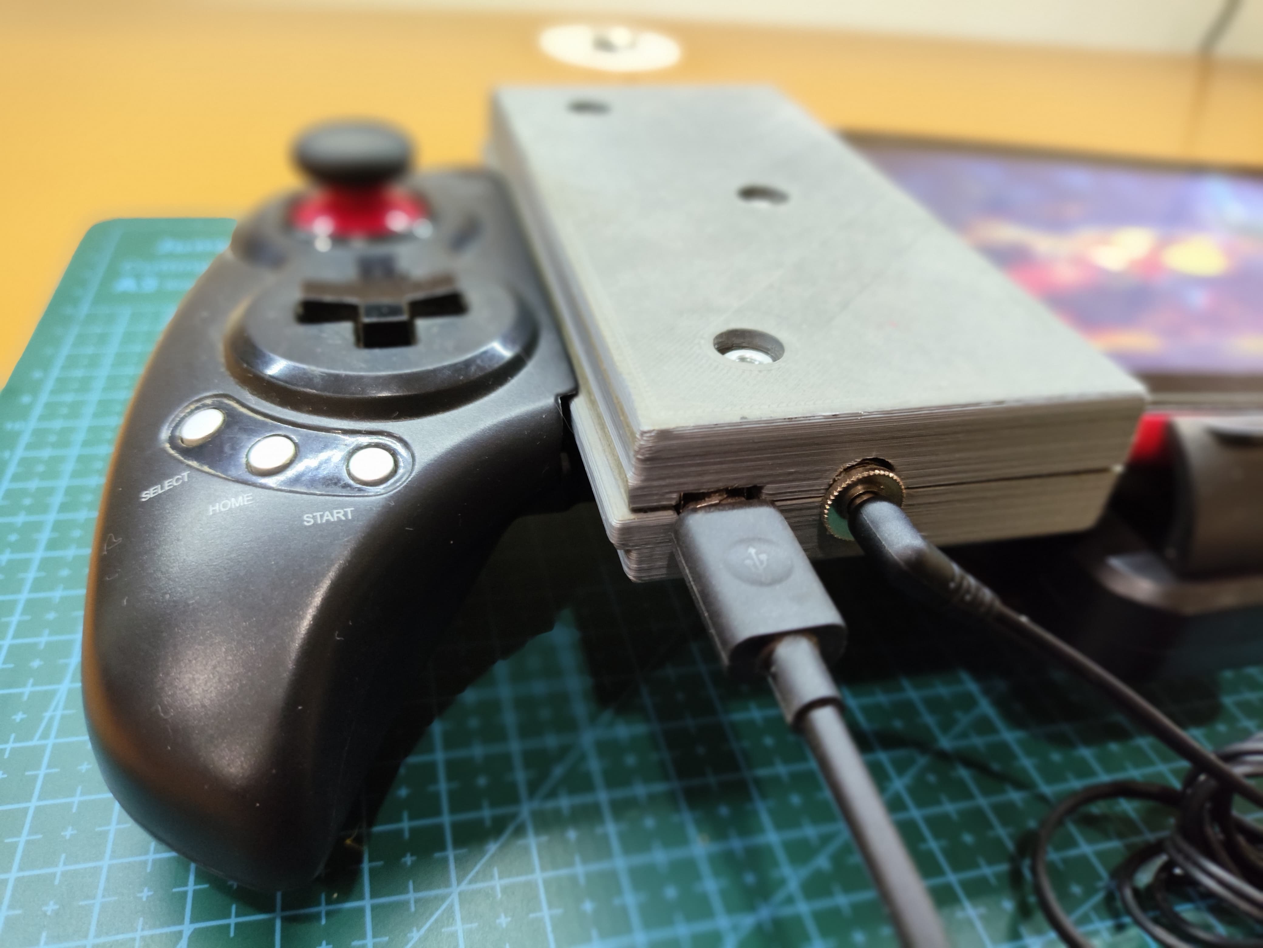 Tablet-Joystick Dock 5
